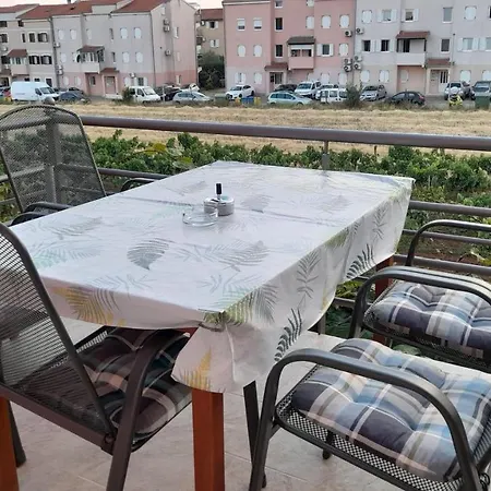 Apartment Dragica