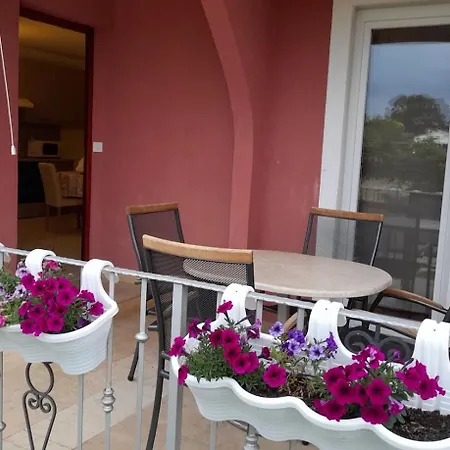 Apartment Dragica